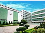 仁濟醫院靚次伯紀念中學的校舍相片